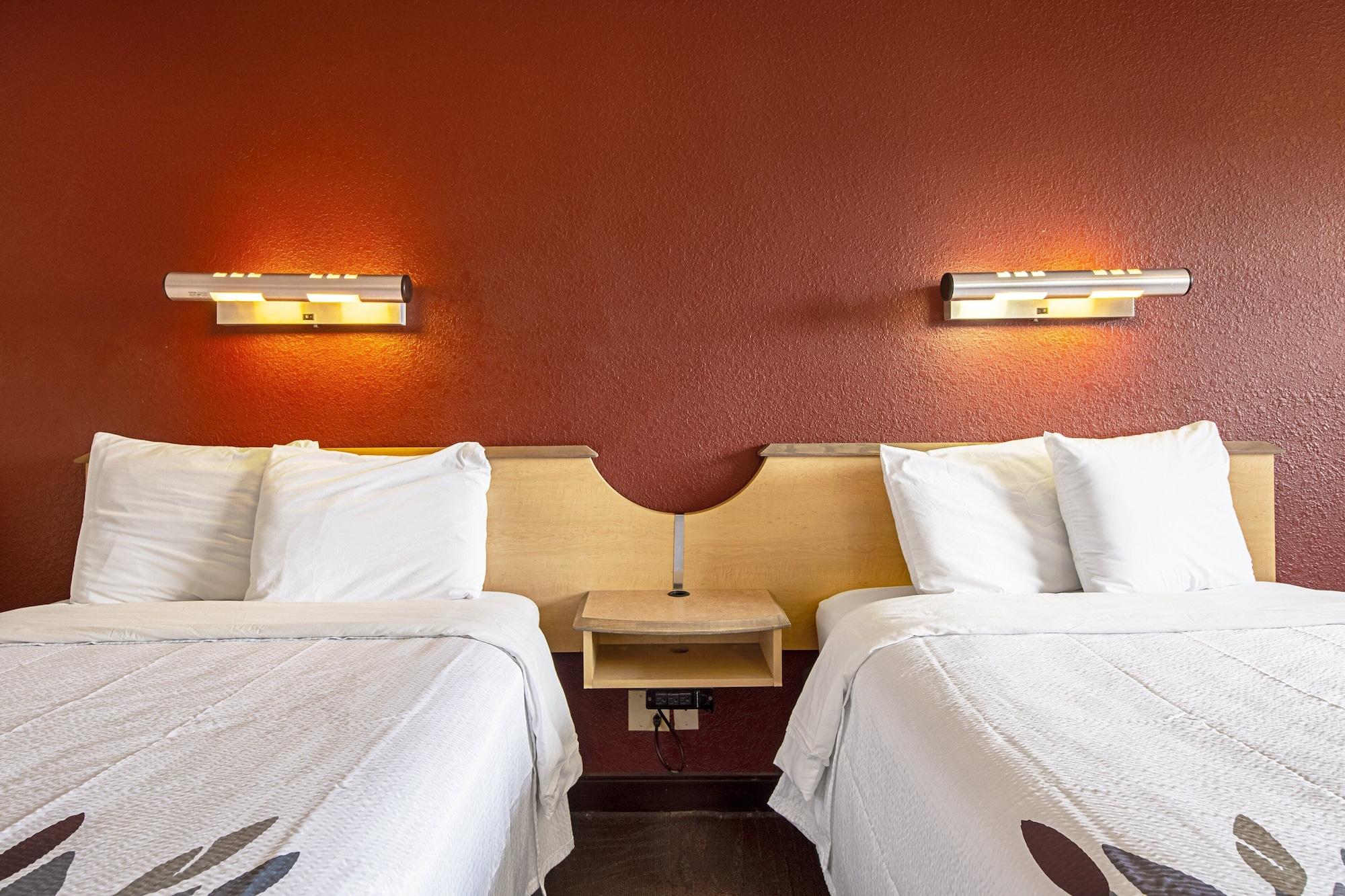 Red Roof - Orange Park Motel